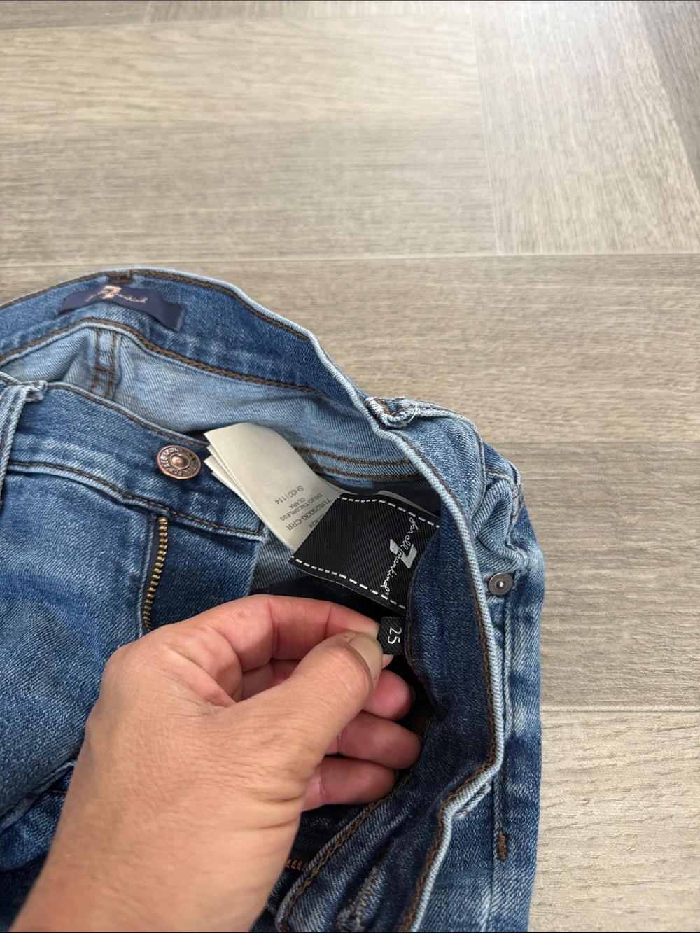 7 For All Mankind Blue Denim Flare Jeans with Contrast Stitching - Picture 2 of 4